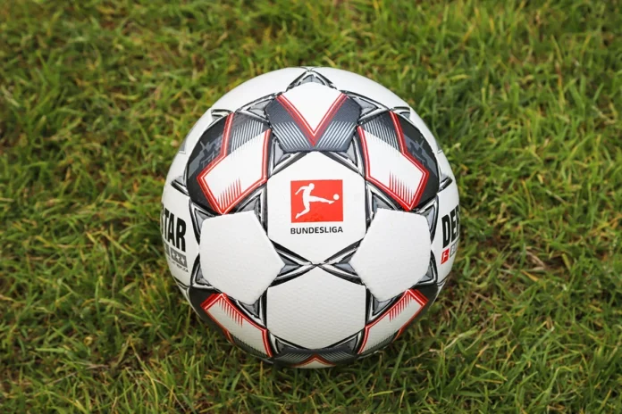 Bundesliga - piłka 2