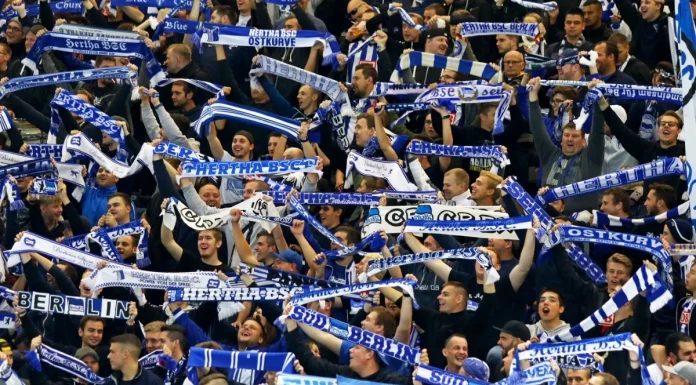 Hertha Berlin – Schalke gdzie obejrzeć? Transmisja TV, stream online (17.01.2026) Hertha Berlin - kibice 3